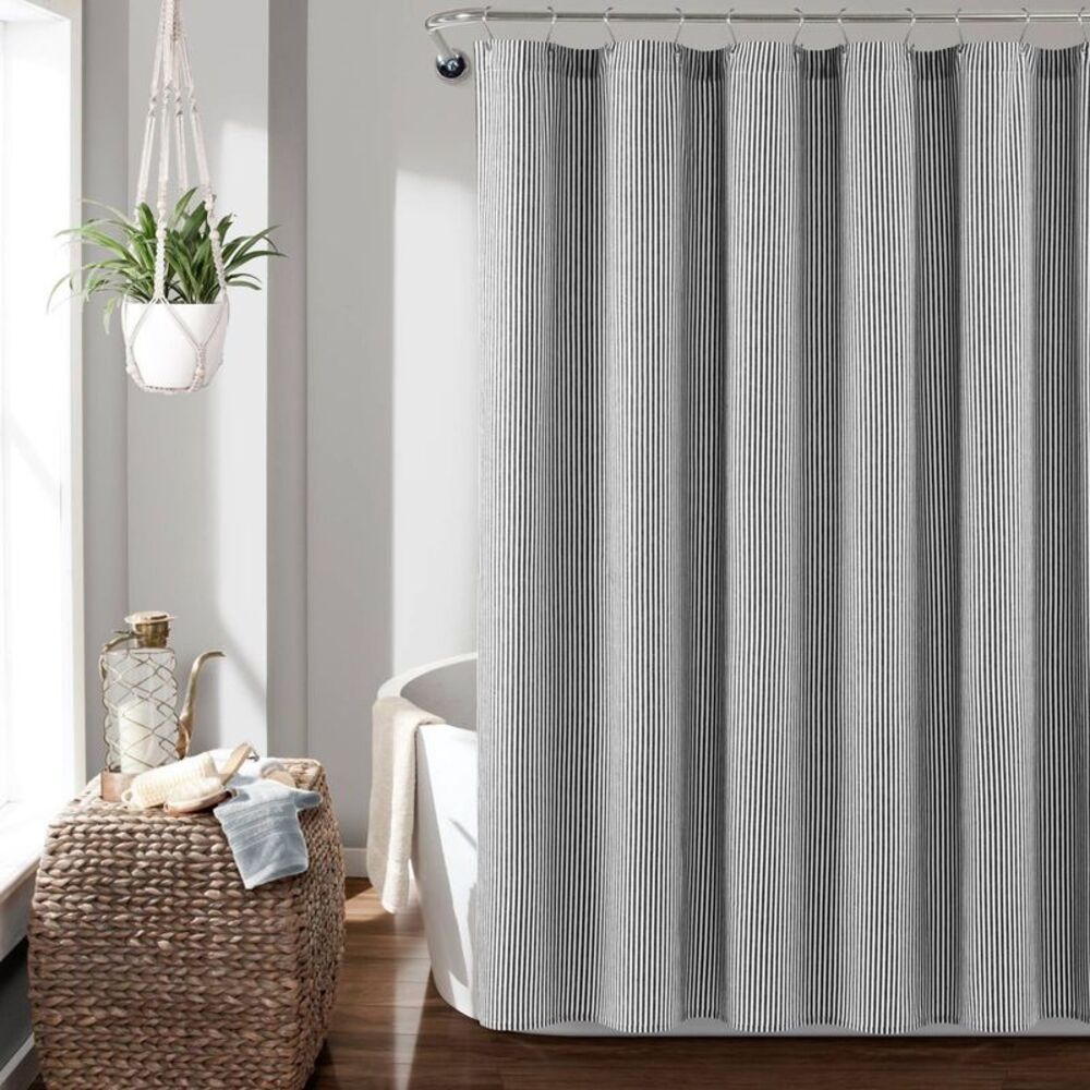 Lush Decor -  Vintage Stripe Cotton Shower Curtain 72 Black